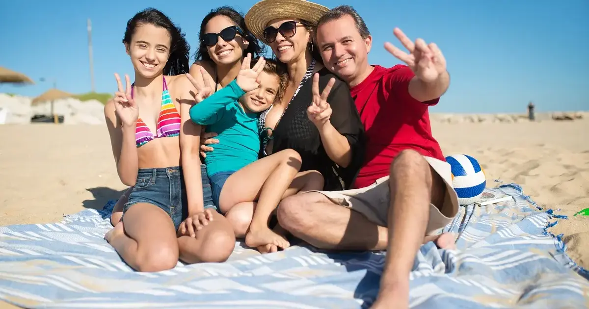 Create Amazing Family Beach Pictures