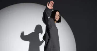 Add Shadow to Photo with AI