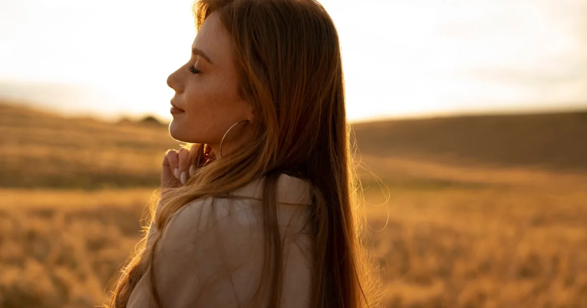 light 3 Golden Hour light for portrait