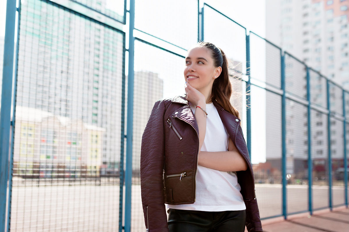 Straighten Photo with Evoto AI Transformation Corrections