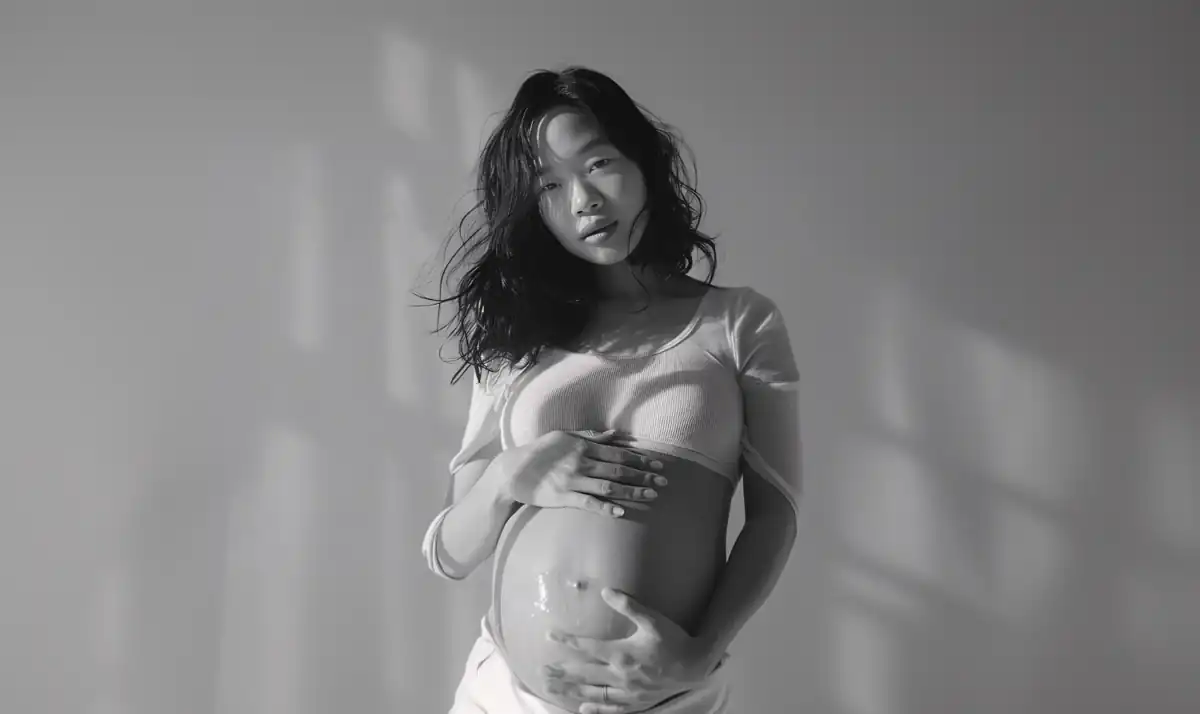 Classic Maternity Photoshoot Style