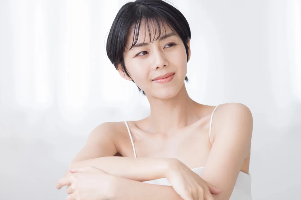 前髪を活用して分け目を隠す