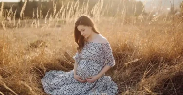 Capture the Magic of Motherhood: Your Guide to a Fall Maternity Photo Shoot Guide to a Fall Maternity Photo Shoot