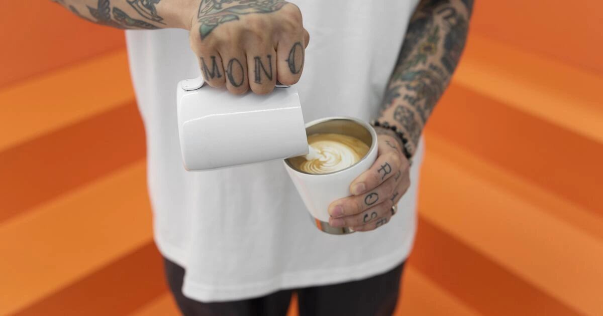 Remover tatuagem de foto com IA: apagar tatuagens sem esforço