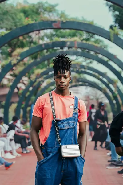 AI Color Match for Retro Fashion Street Style After 1 AI Color Match for Retro Fashion Street Style After