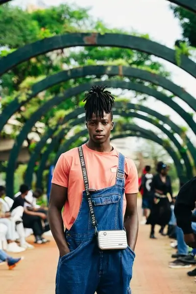 AI Color Match for Retro Fashion Street Style Before AI Color Match for Retro Fashion Street Style Before