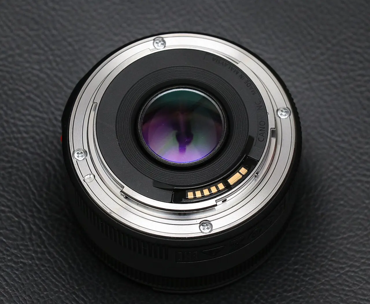 50mm 단렌즈를 클로즈업으로 촬영한 실사 사진