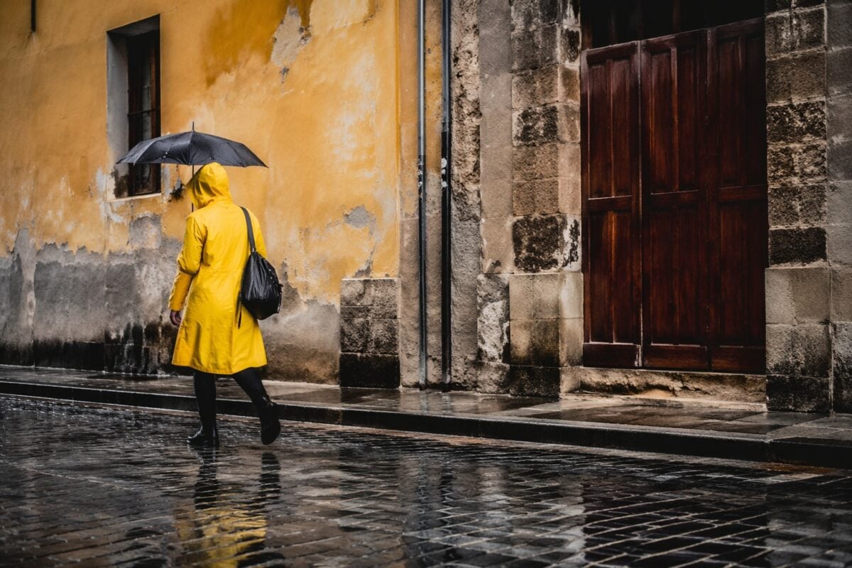 visual weight attention pull examples Street scene showing a bright color pulling attention before the viewer reads the whole frame