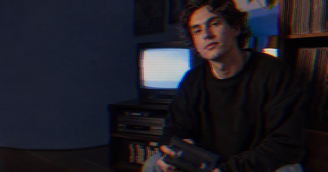 realistic vhs photo effect cover Realistic VHS Photo Effect: How to Make It Look Real